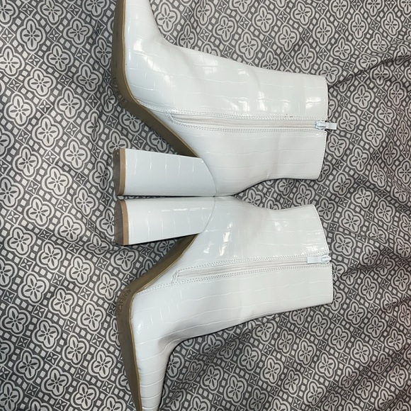 White booties from PrettyLittleThing! - Picture 2 of 5